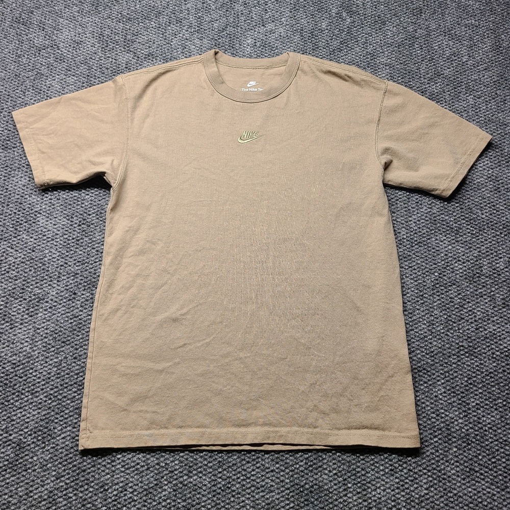 Nike Sportswear Premium Essentials T Shirt Mens Small Khaki Cotton Loose Fit